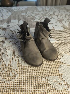 Toddler girls size 7 grey brown fringe cowgirl boots